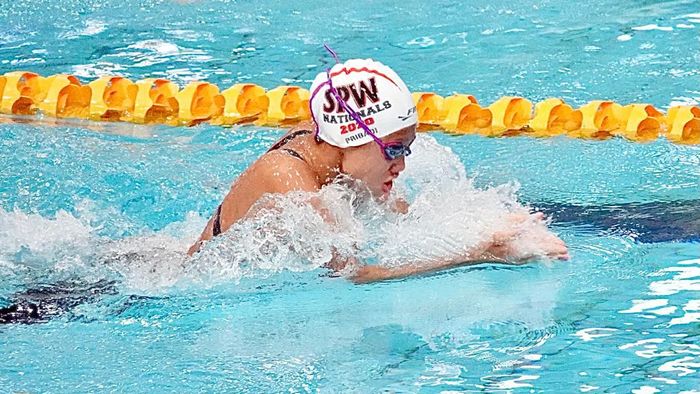 Elysha Pribadi Capaian apik diukir oleh perenang muda Indonesia, Elysha Pribadi, di pengujung tahun ini. Elysha meraih dua medali pada kejuaraan di Australia, 12-18 Desember