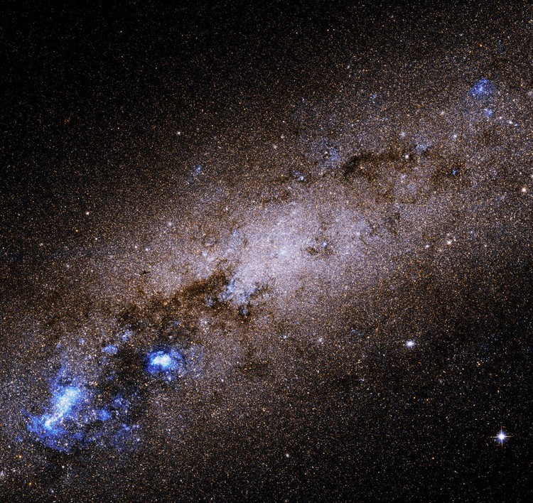 5 октября 2003. Hubble телескоп снимки 2021. Хаббл НАСА. НАСА телескоп Хаббл. Скопление галактик снимок телескопа Хаббл НАСА.