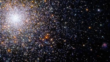 Caldwell 66, juga dikenal sebagai NGC 5694, ditemukan oleh William Herschel pada tahun 1784 dan merupakan salah satu gugus bola tertua dan terjauh di galaksi kita. Foto: NASA