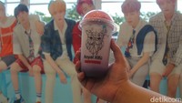 Salah satu yang menarik adalah varian Arumanis Blue Boba Candy (Rp 18.000). Sesuai dengan namanya, minuman tersebut diberi topping berupa arumani atau yang bisa disebut rambut nenek. Foto: detikcom/Riska Fitria