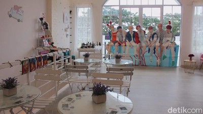 ARMY Dijamin Betah Nongkrong di Kafe Bertema BTS Ini!