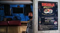 Penyegelan kafe ilegal itu sebagai upaya pengamanan aset lahan Pemprov DKI Jakarta.