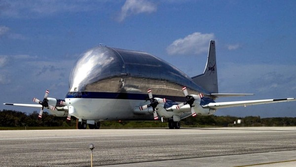 Guppy adalah pesawat yang digunakan NASA untuk memindahkan bagian-bagian pesawat luar angkasa yang begitu besar dan berbobot ringan dari California menuju Florida. Operasi pertamanya pada tahun 1960-an. Guppy adalah pesawat yang digunakan NASA untuk memindahkan bagian-bagian pesawat luar angkasa yang begitu besar dan berbobot ringan dari California menuju Florida. Operasi pertamanya pada tahun 1960-an.