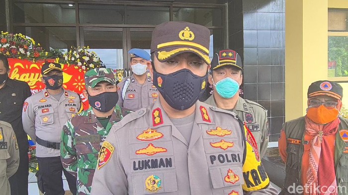 Polisi mengawasi senjata tajam dan tempat hiburan malam saat nataru