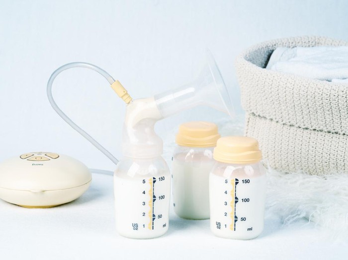 Medical electric breast pump to increase milk supply for breastfeeding mother and childrens clothing