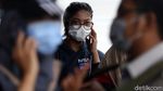 Potret Antrean Rapid Test Antigen di Stasiun Senen