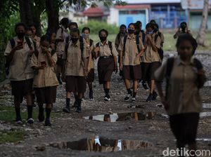 Semangat Anak Sekolah di Perbatasan RI-Timor Leste