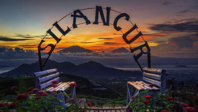 Sisi Lain Sunrise di Kota Magelang Sisi Lain Sunrise di Kota Magelang