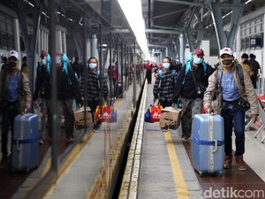 Usai Libur Nataru, 15 Ribu Penumpang KA Diprediksi Tiba di DKI Hari Ini