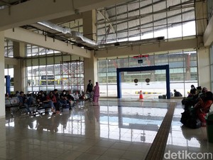Rapid Test Antigen di Terminal Pulogebang: Bawa Surat Sehat Sudah Boleh Jalan