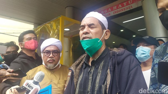 Suhada, salah satu keluarga Laskar FPI yang tewas ditembak