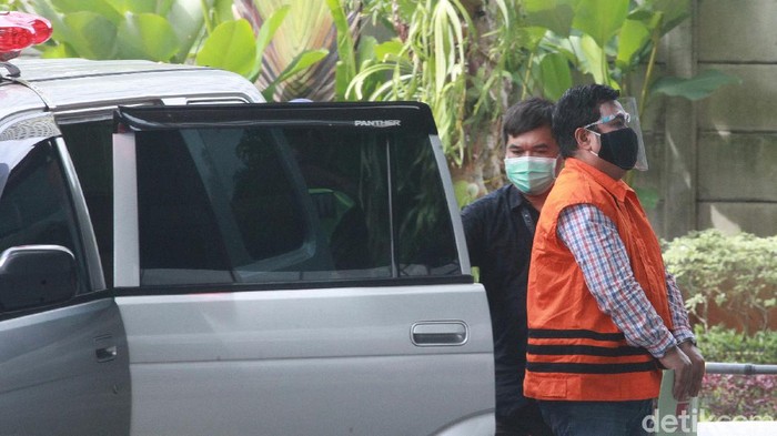 Tersangka Penyuap Kemensos, Ardian IM Diperiksa KPK Tersangka penyuap mantan Mensos Juliari Batubara, Ardian IM tiba di gedung KPK, Jakarta, Senin (21/12/2020) untuk menjalani pemeriksaan.