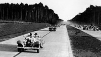 Hal yang pertama, Nazi tidak menciptakan Autobahn. Sebaliknya, gagasan untuk membangun jalan raya yang menghubungkan kota-kota Jerman yang sedang berkembang setelah Perang Dunia I dikembangkan oleh Republik Weimar.