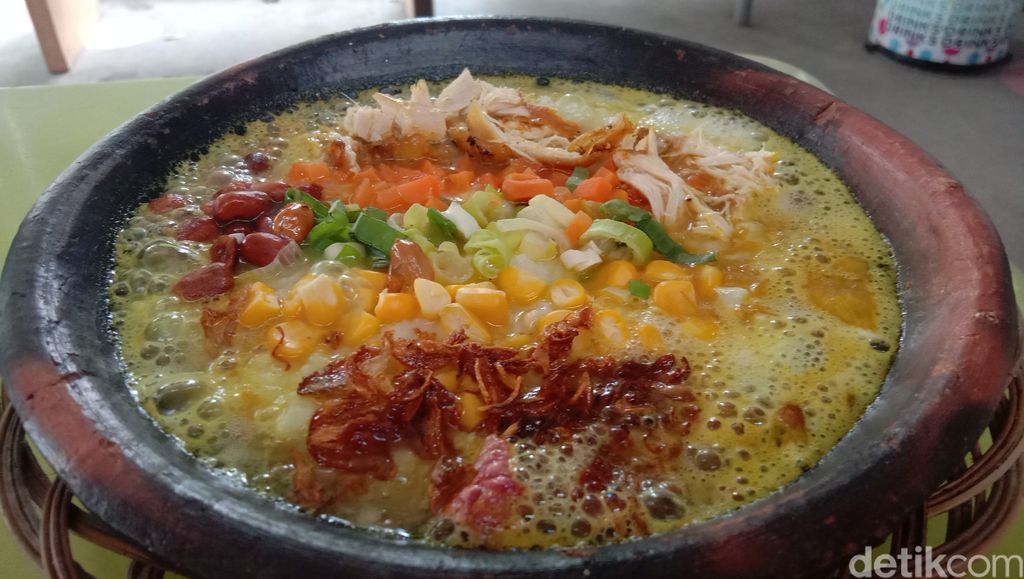 Bubur Bakar Corona yang Bikin Badan Hangat dan Segar
