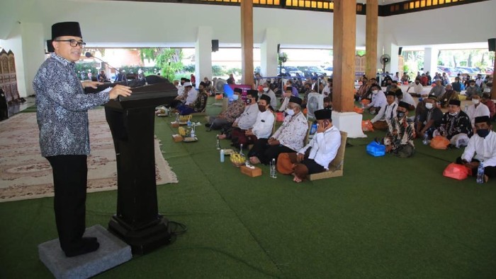 bupati anas