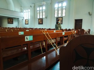 Sambut Natal, Gereja di Cimahi Siapkan Protokol Kesehatan COVID-19
