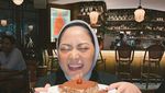 Hobi Makan dan Masak, Intip Makanan Favorit Rachel Vennya