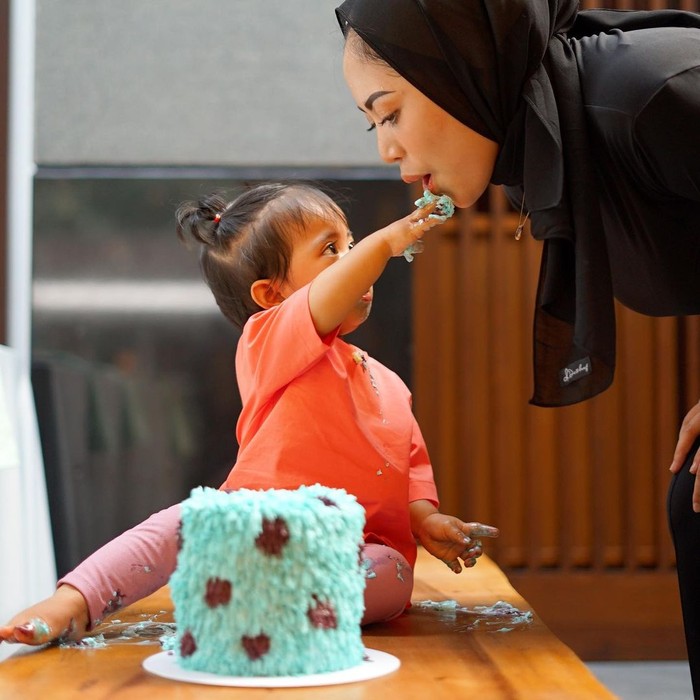 Hobi Makan dan Masak, Intip Makanan Favorit Rachel Vennya