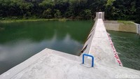 Selain membangun tiga sabo dam, juga merebah satu dam yang total anggarannya sekitar Rp60 miliar. Kemudian ukuran dari tiga sabo dam yang dibangun tersebut berbeda-beda tergantung dengan lebar sungainya. 