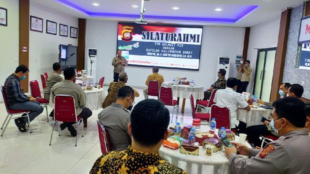 istimewa