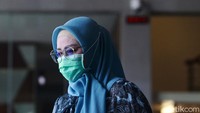 Istri dari mantan Menteri KKP Edhy Prabowo tersebut diperiksa terkait kasus dugaan korupsi ekspor benih lobster (benur).