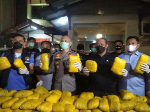 Sabu 201 Kg Dikirim ke Hotel di Petamburan, Jaringan Diintai Selama Sepekan
