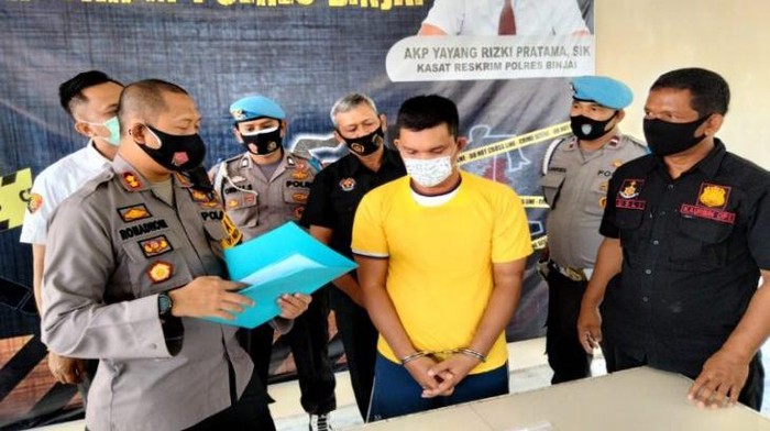 Kapolres Binjai AKBP Romadhoni Sutardjo SIK beberkan kasus pemalsuan surat dimana tersangka mengaku sudah meninggal ternyata masih hidup.(ANTARA/HO).