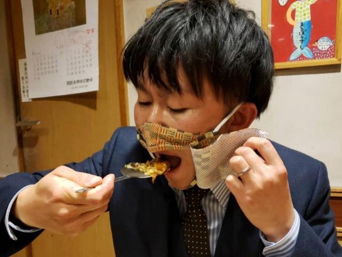 masker untuk makan Masker yang Tak Repot untuk Digunakan Saat Makan