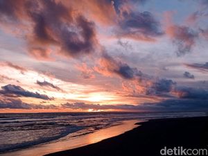 3 Spot Berburu Sunset Menawan di Pangandaran