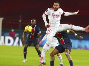 Ogah Bikin Kekacauan, Depay Enggan Komentar soal Barcelona