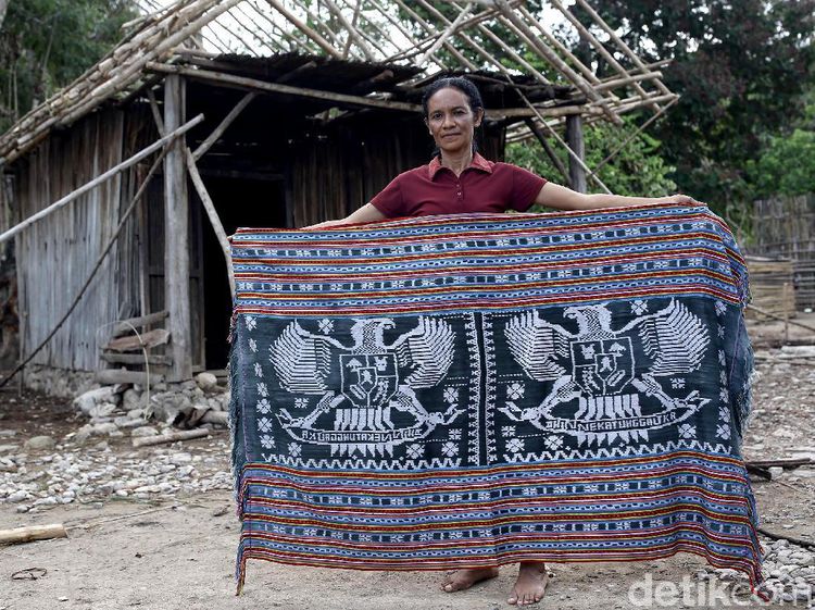 Mengenal Tenun Motif Garuda Kebanggaan Warga Malaka