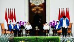 Momen Jokowi Umumkan 6 Menteri Baru di Istana Negara