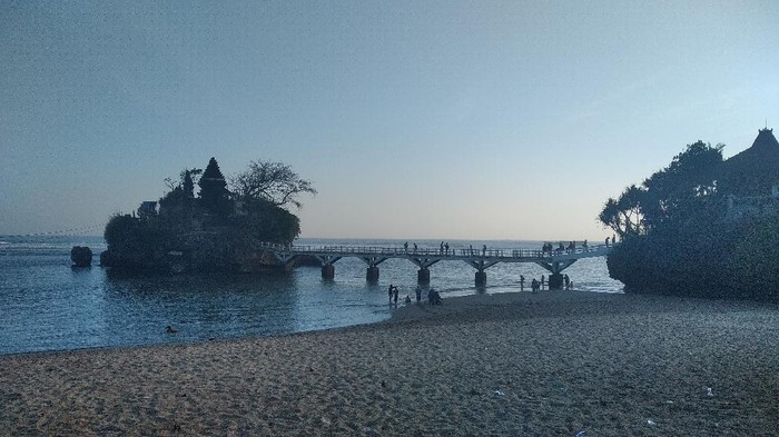 Pantai Balekambang Salah satu destinasi wisata di Kab Malang