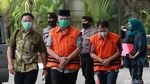 Penampakan Bupati Nonaktif Banggai Laut Saat Akan Diperiksa KPK