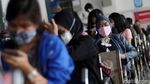 Potret Penumpang Ikuti Rapid Test Antigen di Stasiun Yogyakarta