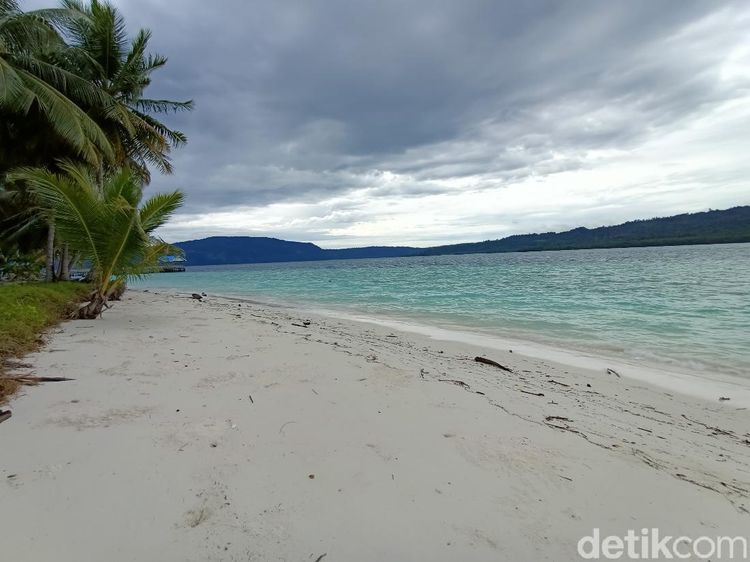 Foto: Indahnya Pulau Kaniungan, Tak Seindah Nasib Pengelolanya