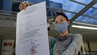 Pelanggan juga wajib menunjukkan surat keterangan hasil negatif tes RT-PCR maksimal 2x24 jam atau rapid test antigen maksimal 1x24 jam sebelum jadwal keberangkatan. Yudha Maulana  
