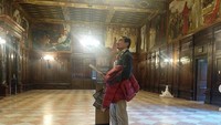 Sandiaga Uno saat berada di Boston Public Library. (sandiuno/Instagram)