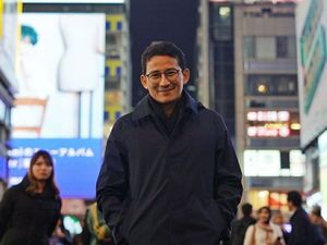 Usai Kunjungi Kemenhan, Sandiaga Uno Sambangi Kediaman Ibunya di Jaksel
