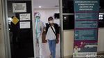 Jelang Libur Nataru, Penumpang Bus Antre Rapid Test Antigen