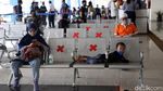 Jelang Libur Nataru, Penumpang Bus Antre Rapid Test Antigen