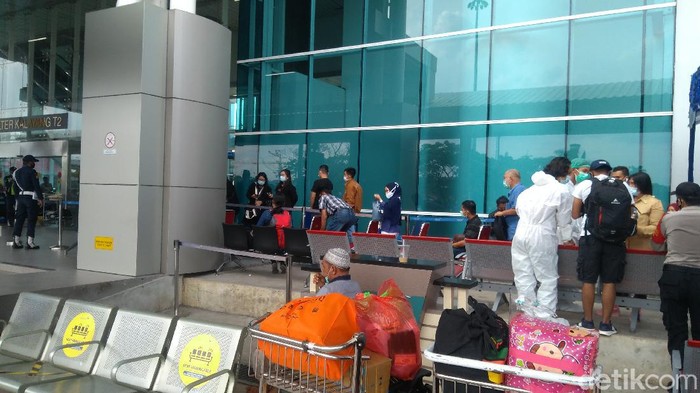 Shelter Kalayang Terminal 2 Bandara Soekarno-Hatta tampak lengang sore ini (Adhyasta Dirgantara/detikcom).