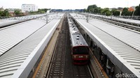 Revitalisasi Stasiun Jatinegara dilakukan dengan menambah bangunan stasiun seluas 3.600 meter persegi.