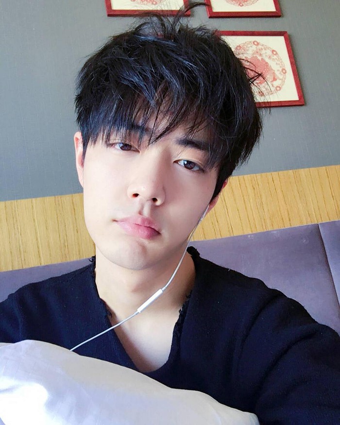 Xiao Zhan Pria tertampan di dunia Top Beauty World (TB World) 2020