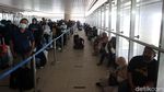 Antrean Panjang Rapid Test Antigen di Bandara YIA Yogya