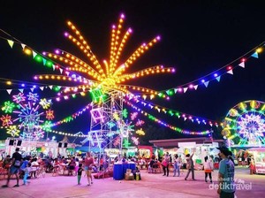 Festival Kain Sutera Thailand yang Meriah di Tengah Pandemi
