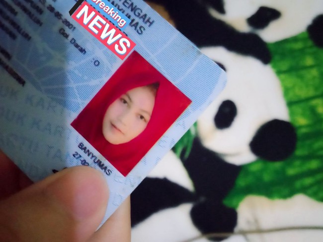 Yah kerudungnya jadi kayak menyatu sama backgroundnya deh. Makanya lain kali sebelum foto ditanya dulu warna backgroundnya apa jangan sampai jadi saltum kayak gini nih.. Foto: Twitter/@cupscakecandy