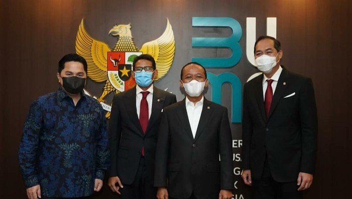 Foto lawas 3 sekawan Erick Thohir, Sandiaga Uno dan M Lutfi yang kini di kabinet Presiden Jokowi (Instagram Erick Thohir).