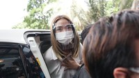 Gisel berstatus sebagai saksi dalam pemeriksaan video seks mirip dirinya. Foto: Palevi/detikHOT