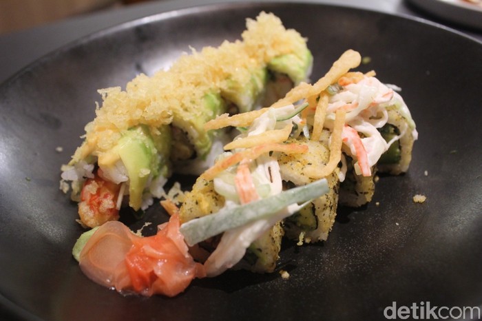 Isuka: Ramen, Sando hingga Sushi Lezat di Resto Jepang Fusion